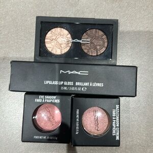 Mac shadow and lipgloss combo